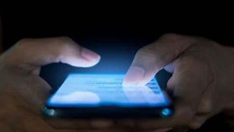 Rusya'da telefon alana 'mesajlaşma uygulaması' şartı!