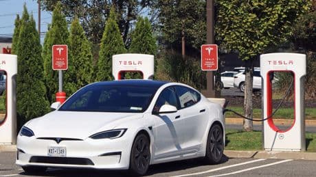 Tesla says more than 50% of Model S and X drivers pay for FSD &mdash; and the percentage is up for other models too