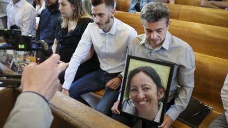 Au tribunal de Paris, l’inaction des services de police mise en accusation dans une affaire de féminicide