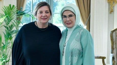 Emine Erdoğan, Gürcistan Devlet Başkanı'nın eşi ile görüştü