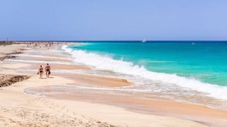 Brits ditch Spain and Portugal for scorching countries with cheaper breaks