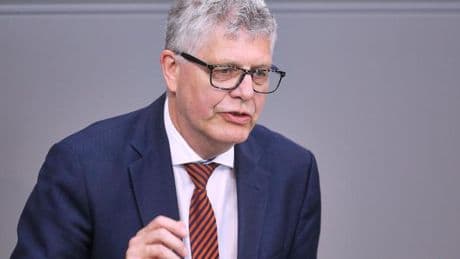 „Die Zinsausgaben explodieren. Die Zahlen müssen jeden aufschrecken“