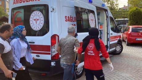 Tekirdağ’da apartman dairesinde yangın: Aynı aileden 3 kişi yaralandı