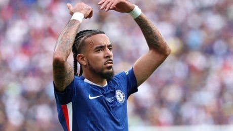 Chelsea-PSG : «On avait l’intention de les tuer sur leurs faiblesses», confesse Malo Gusto après le sacre des Blues