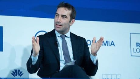 Cuerpo defiende que la consulta sobre BBVA-Sabadell no es para responder "opa sí, opa no"