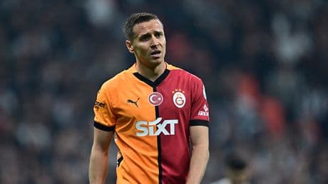 Galatasaray resmen açıkladı! Frankowski, Fransa'ya dönüyor