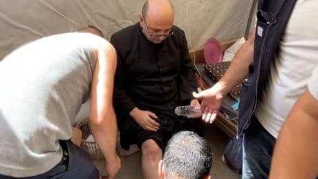 Aviones israelíes bombardean la única iglesia católica de Gaza