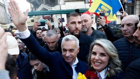 El ultraderechista rumano Calin Georgescu deja la política tras la injerencia rusa en las elecciones y ser inhabilitado