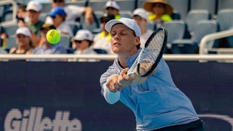 Tennis: Superstar Jannik Sinner verteidigt brisante Trainer-Rückkehr