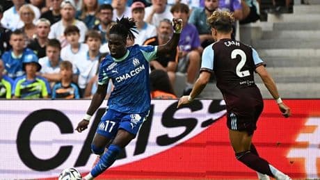Adı Süper Lig ekipleriyle anılıyordu! Jonathan Rowe imzayı attı...
