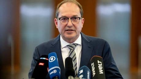 Migrationspolitik: Gericht: Abweisung Asylsuchender hinter Grenze rechtswidrig