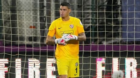 Galatasaray'da tek yerli aday Berke Özer!
