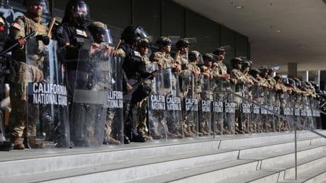 Tensión creciente en EEUU por la coincidencia del despliegue de tropas en Los Ángeles y Texas y el desfile militar de Trump