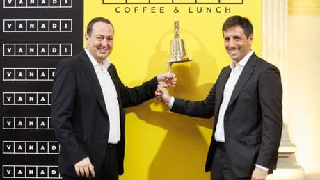 El mayor 'criptobro' de España: 6 cafeterías en Alicante, dueño del Intercity y la promesa de comprar 1.000 millones de euros en bitcoins