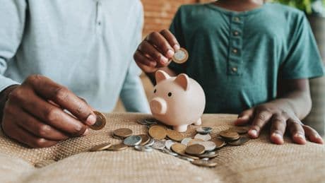 Families on Universal Credit can apply for free cash worth £600 to help with the cost of living – are you eligible?