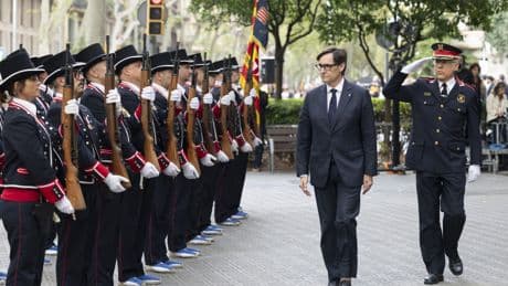 Cataluña vive una Diada entre el plan de Illa para "centrar" la comunidad y la lucha secesionista