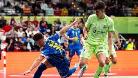 El Barça, líder sin jugar, con hambre de revancha en Peñíscola en un pulso decisivo