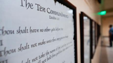 Le Texas veut imposer l’affichage des dix commandements de la Bible dans toutes les salles de classe