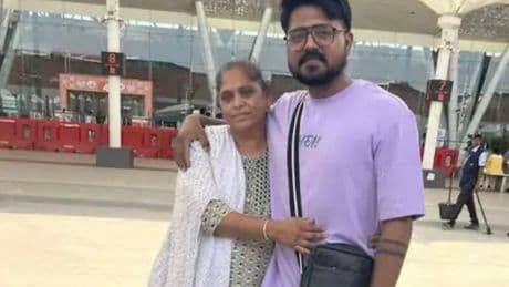 Air India crash: Last photo of newlywed Brit with mum before doomed flight