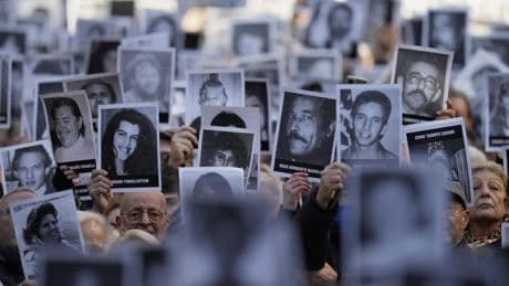 Attentat antijuifs à Buenos Aires : plus de trois décennies d’ombres et de silence