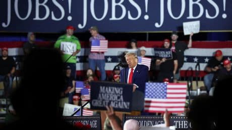 «Nous ne faisons que commencer» : Trump affirme que ses 100 premiers jours «sont les plus réussis» de l’histoire des États-Unis
