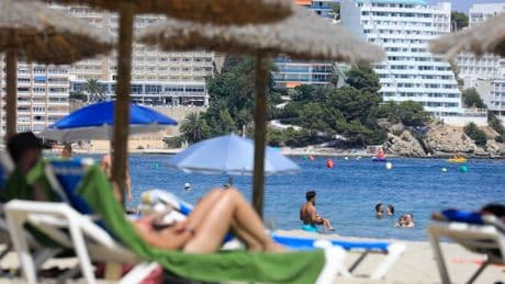 Mega-Wut über „Digitales Handtuch“ - Strandliegen auf Mallorca nur noch per Handy-App