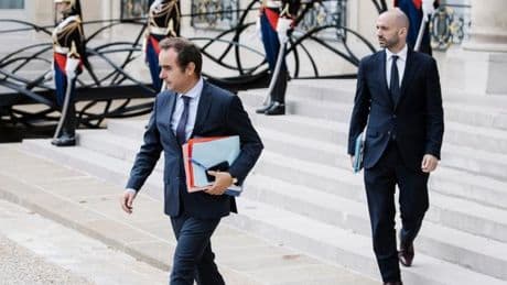 En direct : Sébastien Lecornu, nouveau premier ministre, affirme qu’il « mesure les attentes » des Français ; avec cette nomination, Emmanuel Macron « prend le risque du blocage institutionnel », dénonce le PS