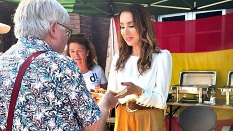 Rauswurf am Paella-Stand: Posse um Dormagener Bürgermeister-Kandidatin Anissa Saysay