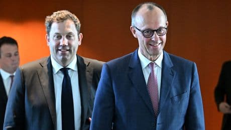 Die Regierung will sparen, aber ... - Neuer Geldregen für alle Parteien