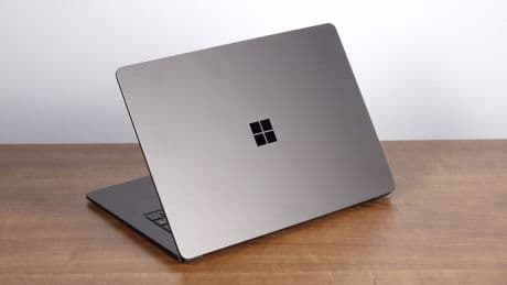 Fantastische Akkulaufzeiten: Microsoft Surface Laptop 7 15 Zoll (Intel) im Test