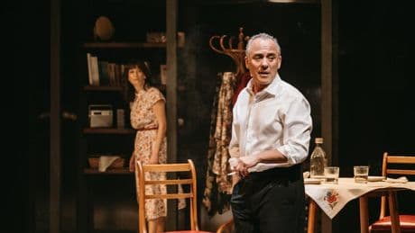 Juan Mayorga estrena su obra más íntima y personal, ‘Los yugoslavos’, donde nada es lo que parece