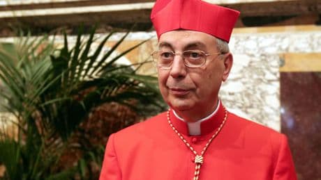 Mort de François : Dominique Mamberti, le diplomate qui annoncera le nom du nouveau pape