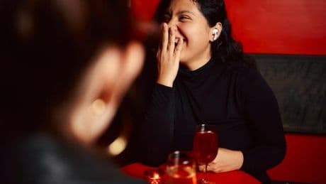 Par pitié, enlevez vos écouteurs quand on vous parle