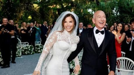 Del escote Bezos al velo de Santa Rita
