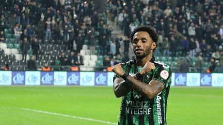 Kocaelispor, Mendes ile yollarını ayırdı!