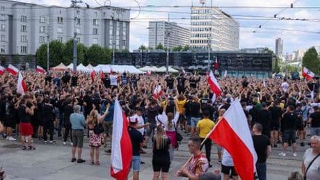 Polen: Tausende bei rechten Demos gegen Migration auf den Straßen