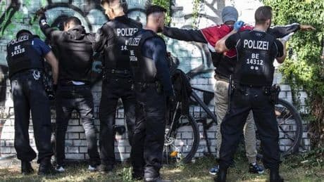 So will Berlins Polizei den Zaunbau im Görlitzer Park schützen