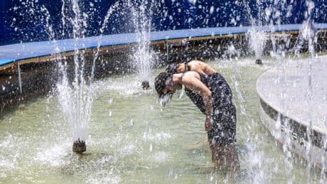 La Aemet activa avisos por tormentas, lluvia o calor en toda España