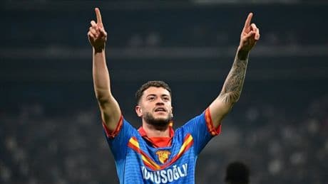 Romulo transfer görüşmeleri için Almanya’da