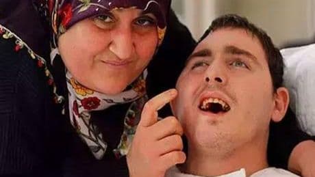 Kimliği belirsiz felçli Rus gence 10 yıl annelik yaptı! Oscar’a Türkiye’den yürek yakan aday