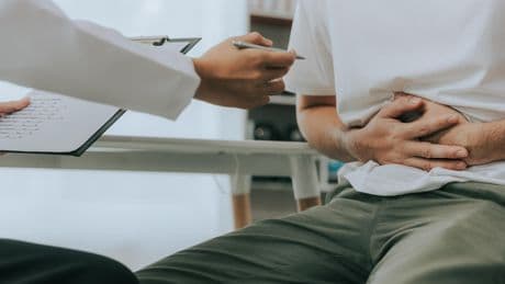 Maladie de Crohn, intestin irritable, intolérance au gluten... Les maladies chroniques intestinales augmentent-elles le risque de cancer ?