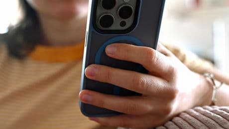 Réseaux sociaux : cinq pays européens vont tester une application de vérification de l’âge