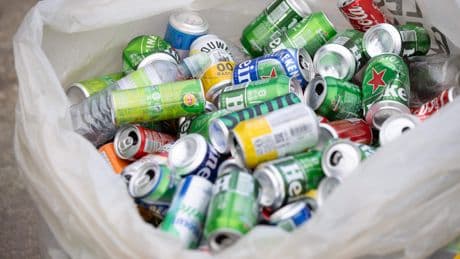Honderden miljoenen aan statiegeld niet geclaimd: ’Inleveren moet makkelijker worden gemaakt’
