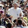 "Großer Papst der Geschichte": Theologe: Franziskus wollte "verbeulte Kirche" nah bei den Menschen