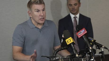 Todd Chrisley reveals what his fellow prisoners thought of his release — after taking a swipe at CNN