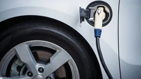 Lo que debes revisar antes de comprar un coche eléctrico de segunda mano