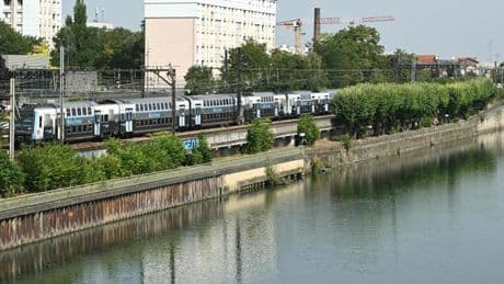 Hallan cuatro cadáveres en el río Sena cerca de París