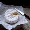 Zeker één persoon in Nederland besmet met listeria na eten van zachte kaas