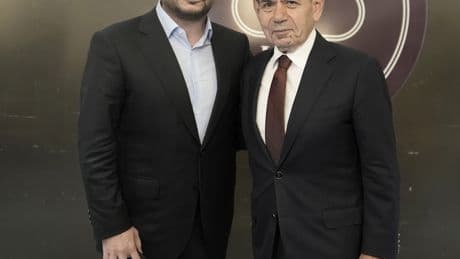 Özbek ve Doğan dostluk yemeğinde buluştu
