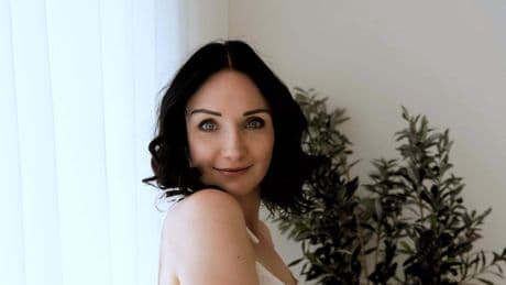Laura uit ’Temptation Island’ was één maand na haar bevalling weer zwanger: ’Onze open relatie staat op een laag pitje’